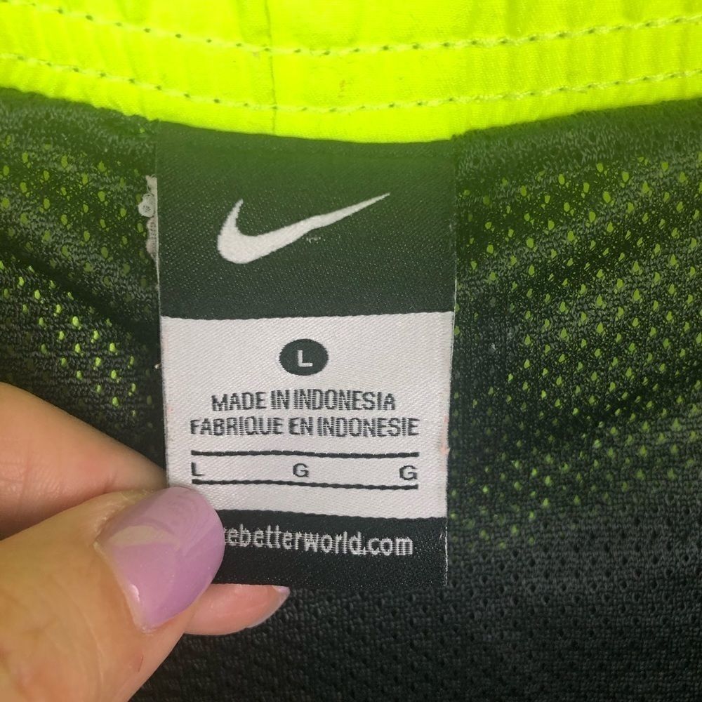 Nike Swim Trunks - Picture 9 of 11